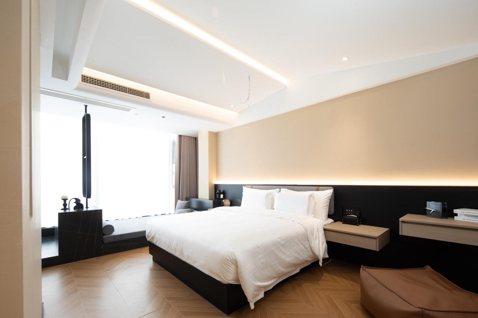 See You Soon At The Ritz Rose Summer Hotel Sanya Eksteriør bilde
