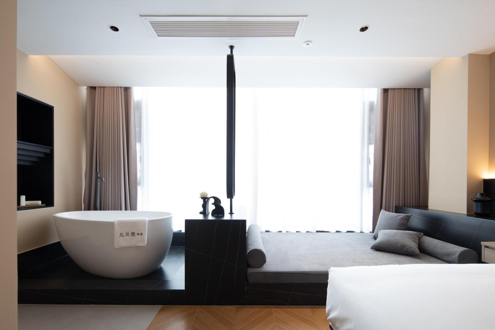 See You Soon At The Ritz Rose Summer Hotel Sanya Eksteriør bilde