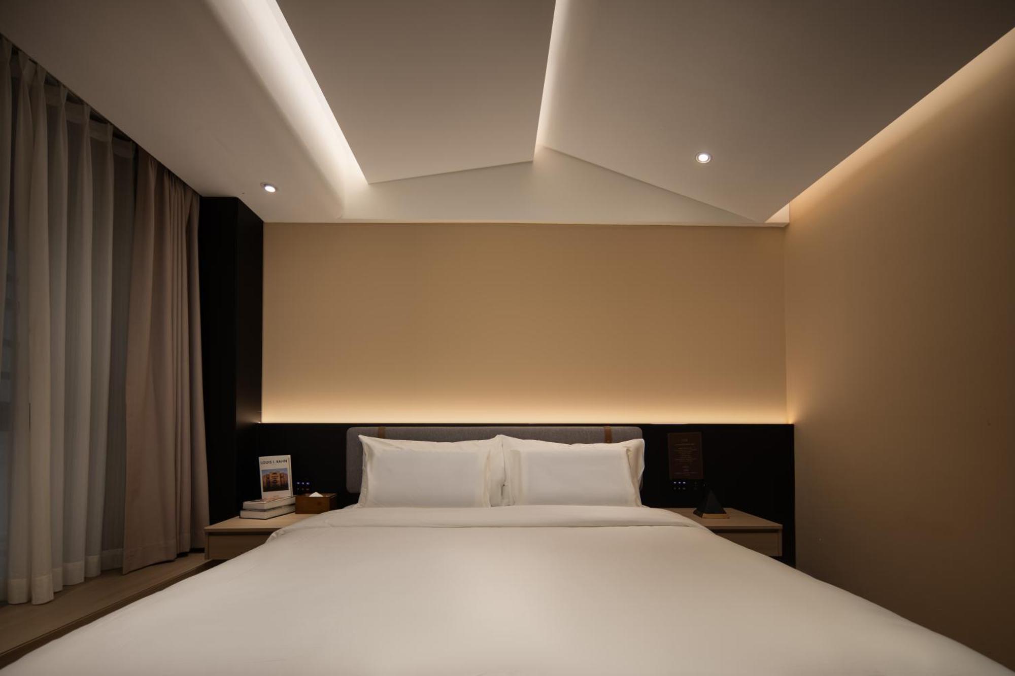 See You Soon At The Ritz Rose Summer Hotel Sanya Eksteriør bilde